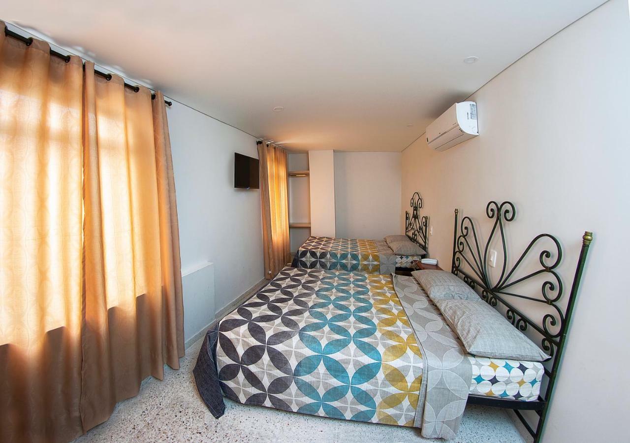 Hotel Tourmalet Cali Kültér fotó
